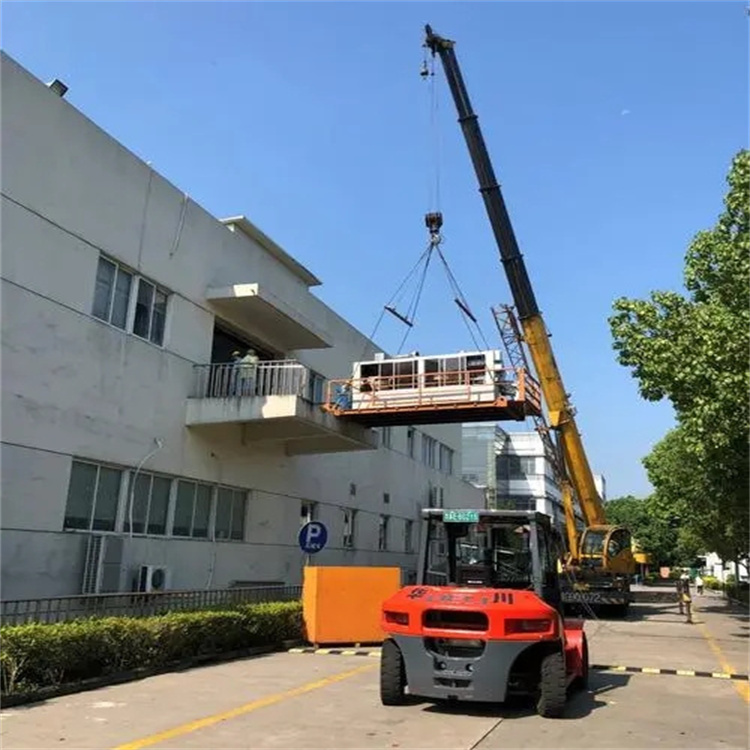 东方小型吊车出租电话