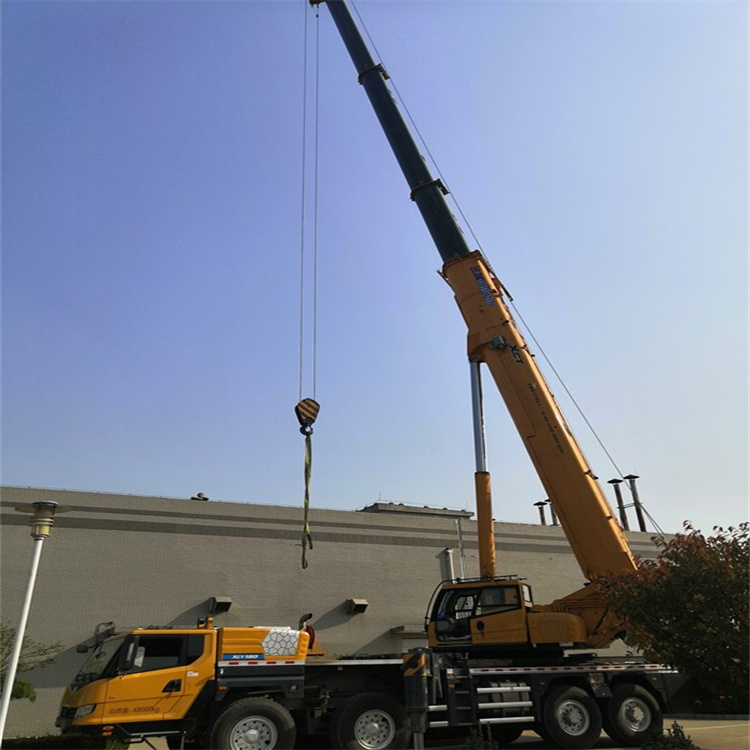 东方 选择汽车吊租赁的秘诀与联系方式指南