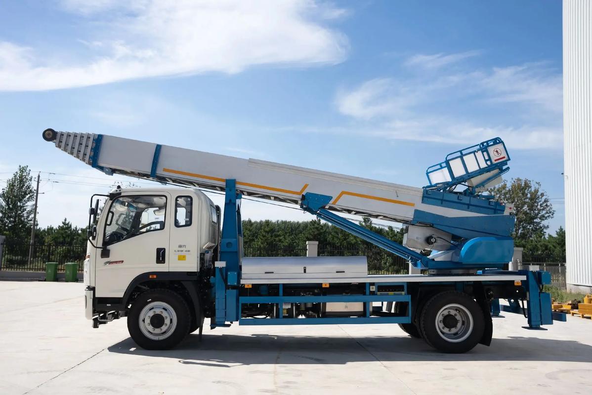 东方云梯上料车租赁费用