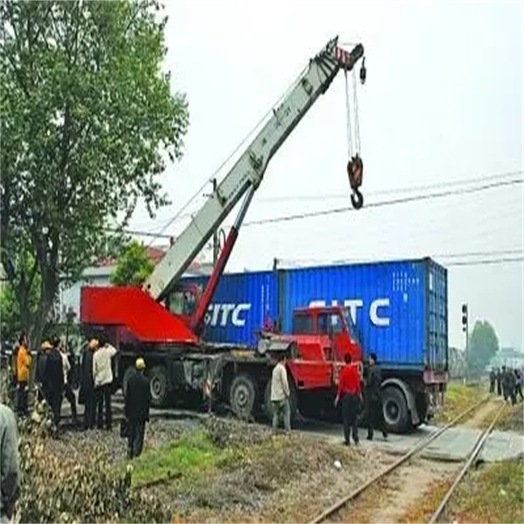 东方如何快速找到附近的吊车救援公司